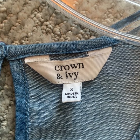 2/$25 Crown & Ivy Chambray Embroidered Top - Size Small - Picture 4 of 7